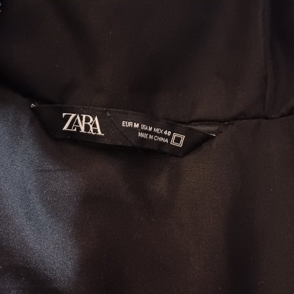 (48 HR SALE!!!) ZARA LEATHER & POLYESTER BOMBER COAT - Picture 4 of 6
